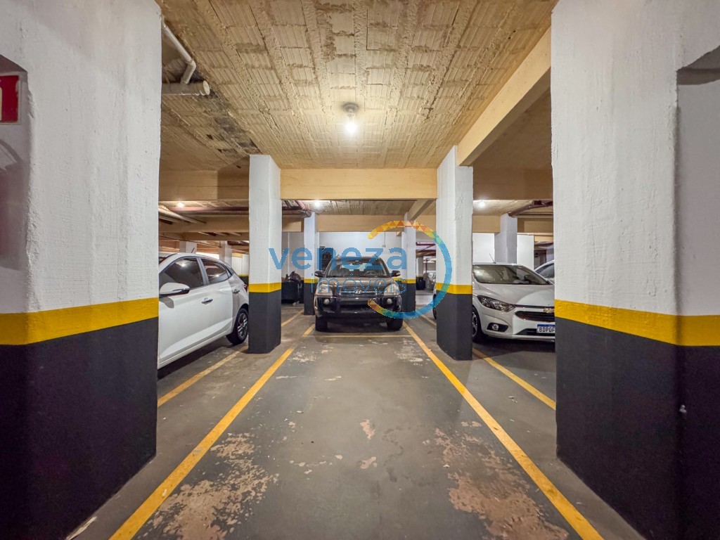 Apartamento à venda no bairro Centro de Londrina com 103.13m<sup>2</sup> útil, 3 quartos, 2 vagas de garagem