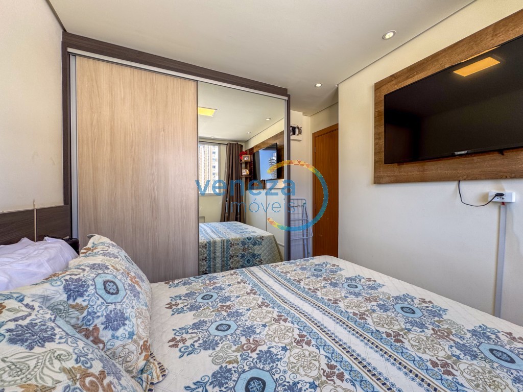 Apartamento à venda no bairro Gleba Palhano de Londrina com 46m<sup>2</sup> útil, 2 quartos, 1 vaga de garagem