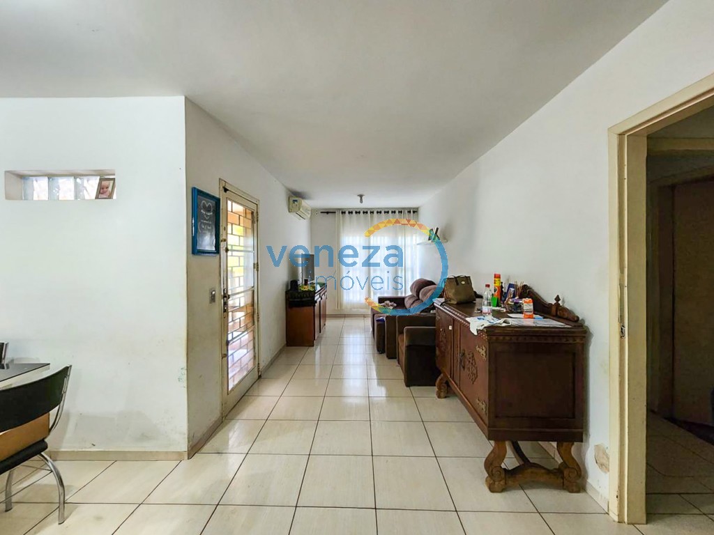 Casa Residencial para venda no Aeroporto em Londrina com 202,23m² por R$ 650.000,00