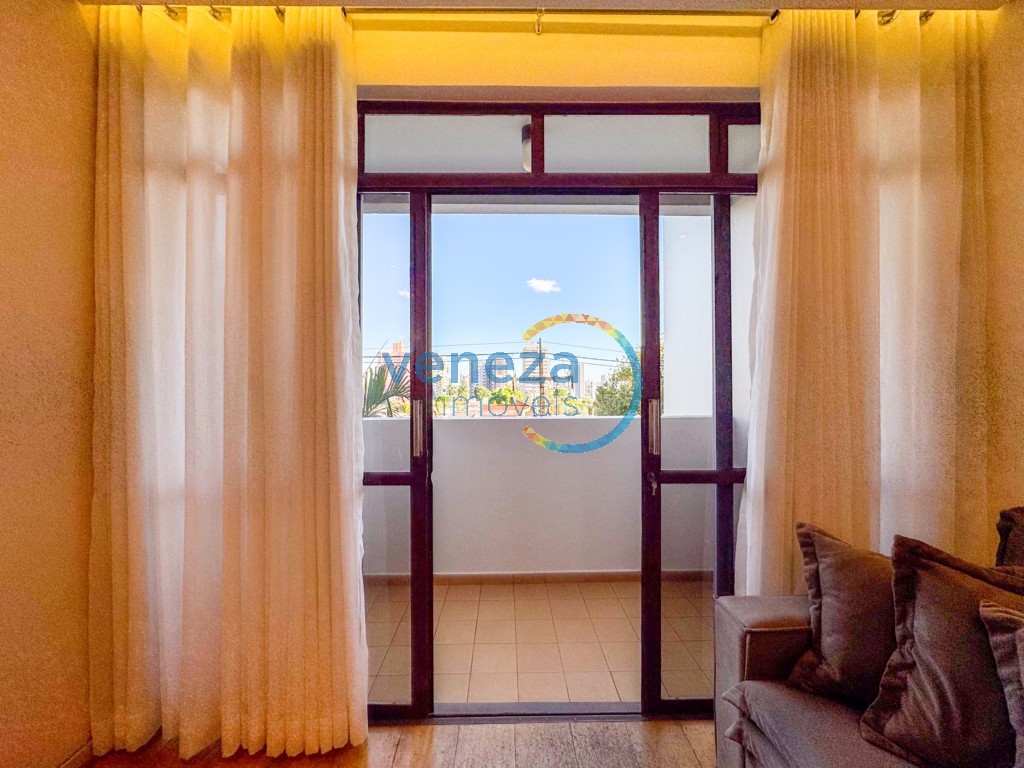 Apartamento à venda no bairro Centro de Londrina com 100m<sup>2</sup> útil, 3 quartos, 1 vaga de garagem