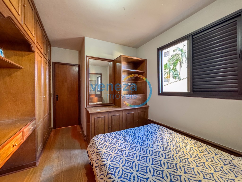 Apartamento à venda no bairro Centro de Londrina com 100m<sup>2</sup> útil, 3 quartos, 1 vaga de garagem