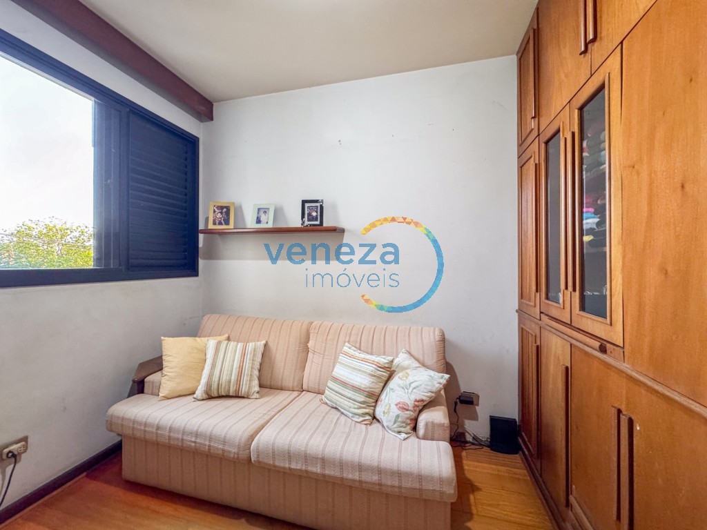 Apartamento à venda no bairro Centro de Londrina com 100m<sup>2</sup> útil, 3 quartos, 1 vaga de garagem