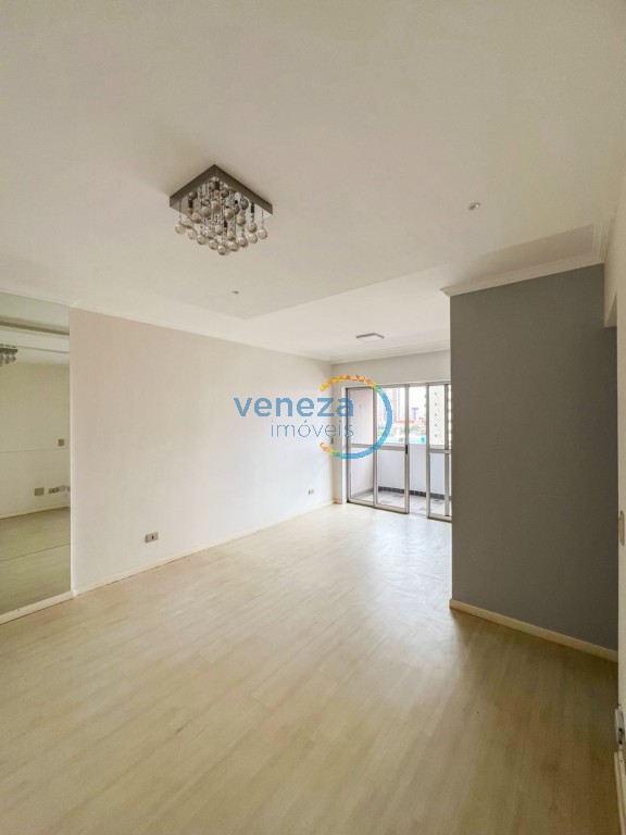 Apartamento à venda no bairro San Remo de Londrina com 82m<sup>2</sup> útil, 3 quartos, 1 vaga de garagem