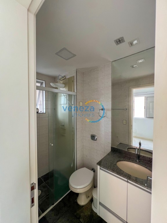 Apartamento à venda no bairro San Remo de Londrina com 82m<sup>2</sup> útil, 3 quartos, 1 vaga de garagem