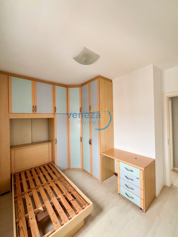 Apartamento à venda no bairro San Remo de Londrina com 82m<sup>2</sup> útil, 3 quartos, 1 vaga de garagem