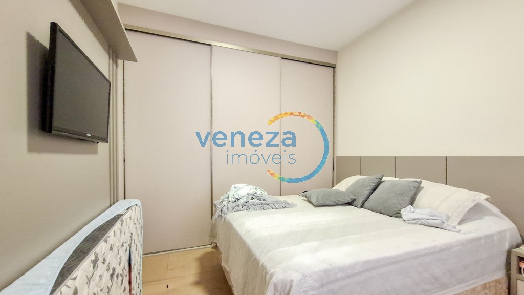 Casa Residencial à venda no bairro Neman Sahyun de Londrina com 116m<sup>2</sup> útil, 4 quartos, 2 vagas de garagem