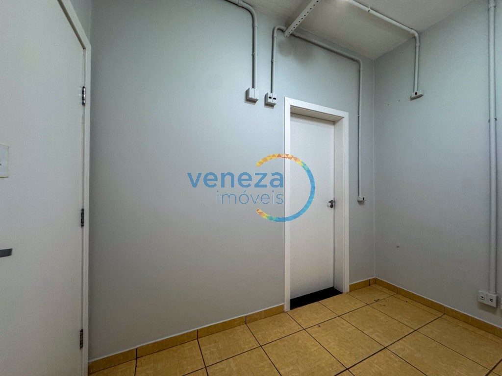 Casa Comercial para locação no bairro Ipiranga de Londrina com 229.64m<sup>2</sup> útil, 4 vagas de garagem