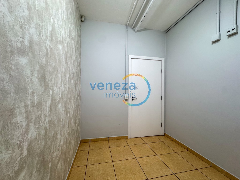 Casa Comercial para locação no bairro Ipiranga de Londrina com 229.64m<sup>2</sup> útil, 4 vagas de garagem
