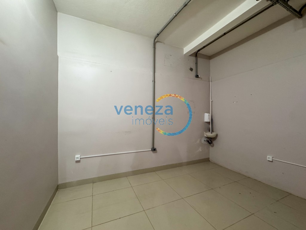 Casa Comercial para locação no bairro Ipiranga de Londrina com 229.64m<sup>2</sup> útil, 4 vagas de garagem