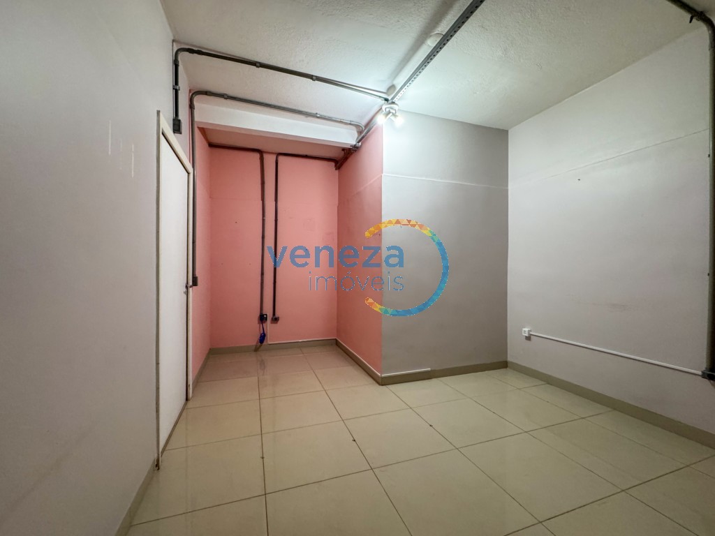 Casa Comercial para locação no bairro Ipiranga de Londrina com 229.64m<sup>2</sup> útil, 4 vagas de garagem