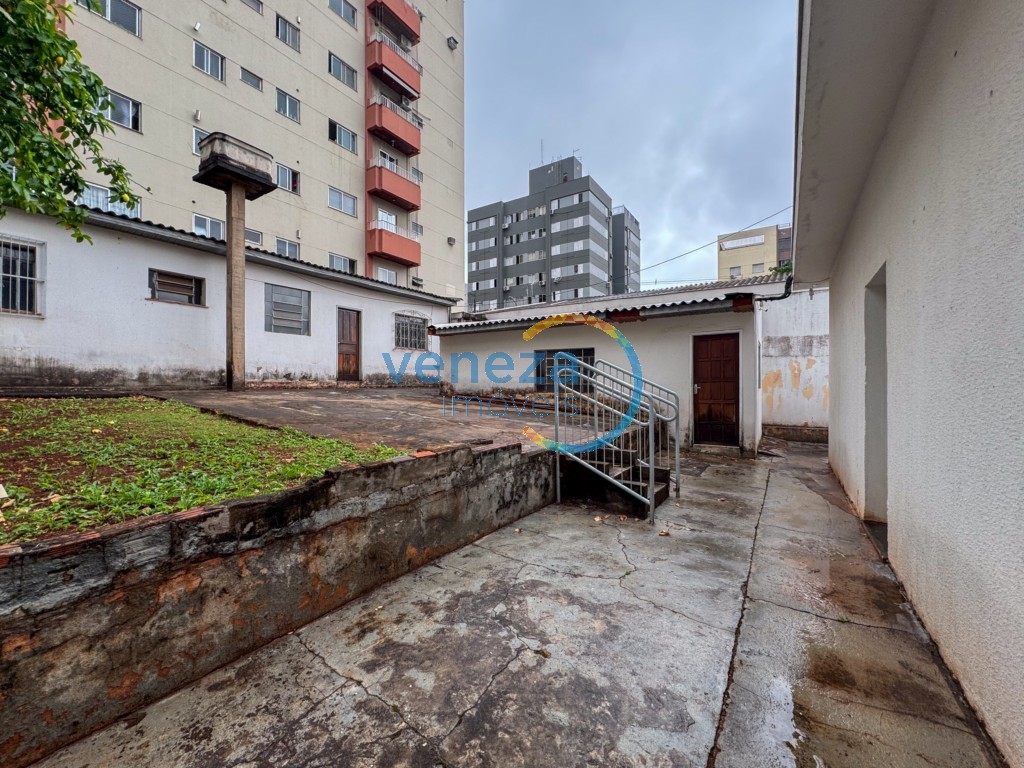 Casa Comercial para locação no bairro Ipiranga de Londrina com 229.64m<sup>2</sup> útil, 4 vagas de garagem