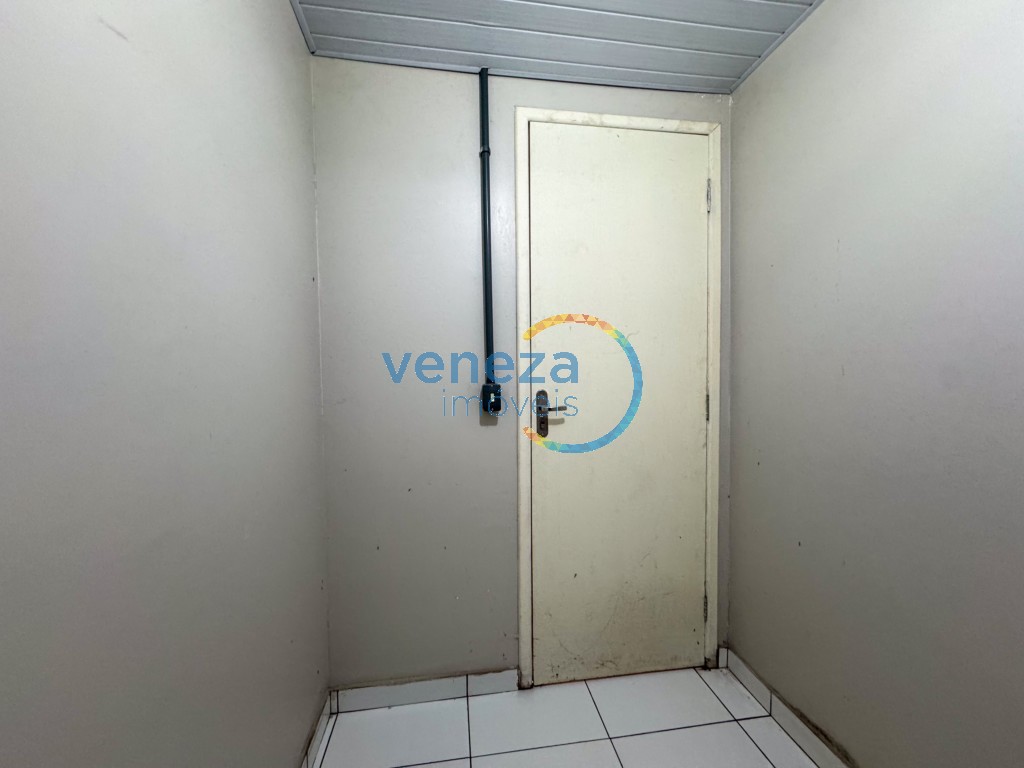 Casa Comercial para locação no bairro Ipiranga de Londrina com 229.64m<sup>2</sup> útil, 4 vagas de garagem
