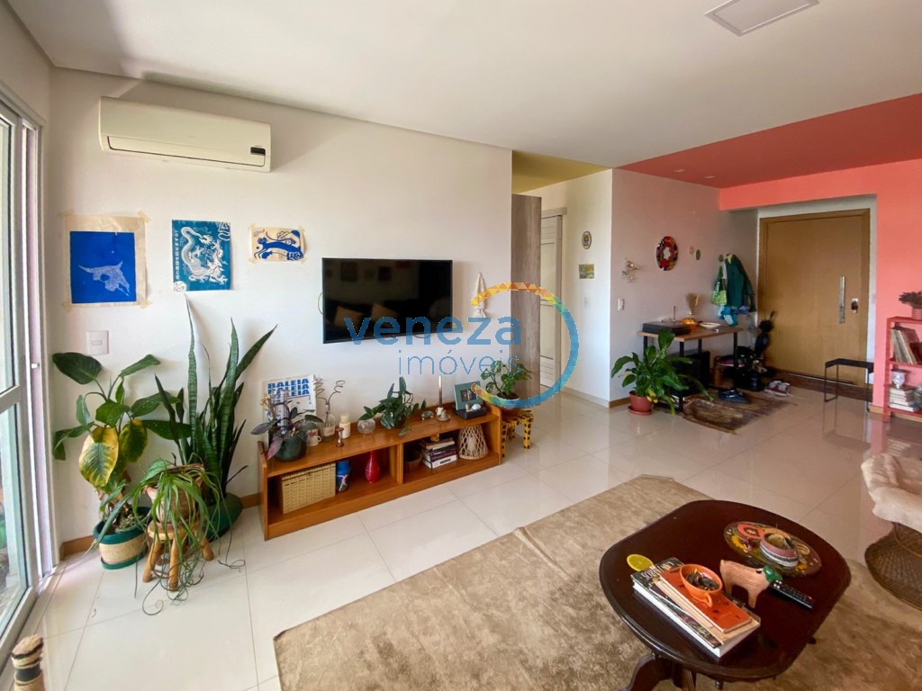 Apartamento para locacao no Centro em Londrina com 190m² por R$ 6.000,00