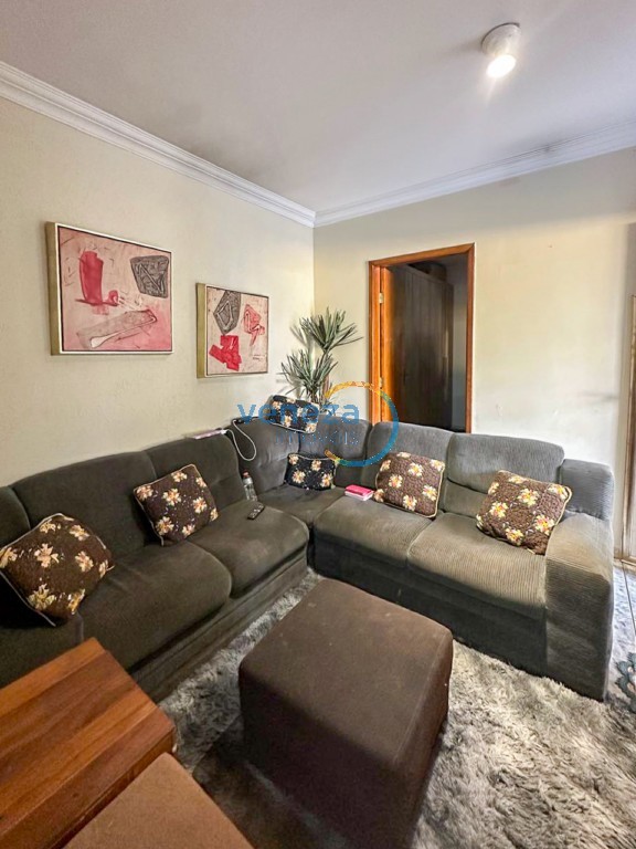 Casa Residencial para venda no Abussafe em Londrina com 180m² por R$ 330.000,00