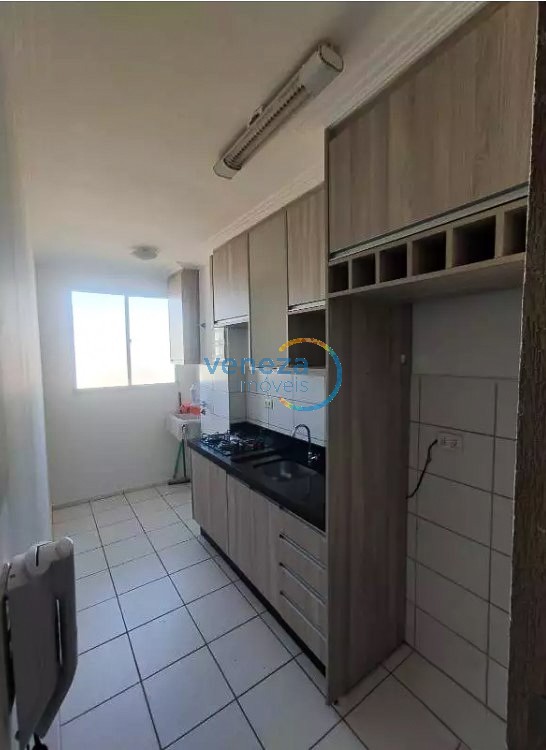 Apartamento para locação no bairro Gleba Palhano de Londrina com 47m<sup>2</sup> útil, 2 quartos, 1 vaga de garagem