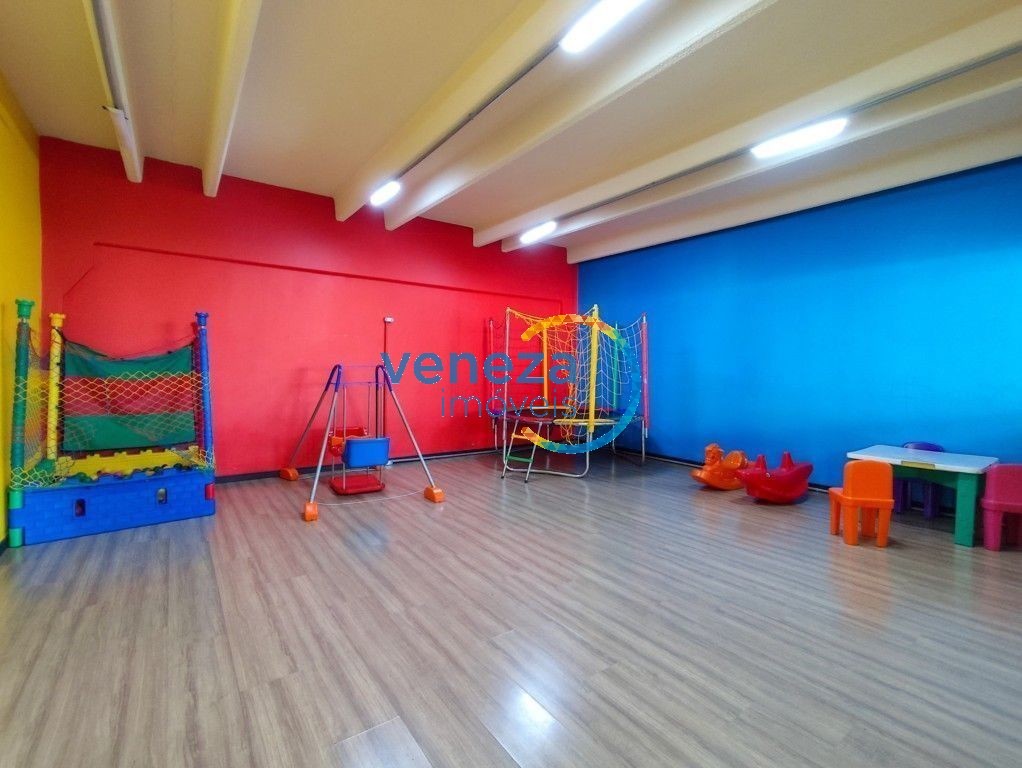 Apartamento para locação no bairro Gleba Palhano de Londrina com 47m<sup>2</sup> útil, 2 quartos, 1 vaga de garagem