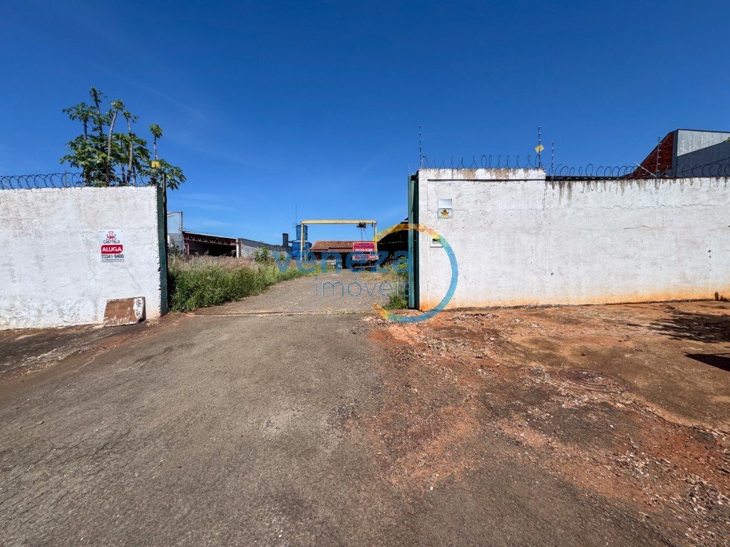 Barracão para locacao no Conjunto Habitacional Jose Belinati em Londrina com 400m² por R$ 13.000,00 - Foto 2