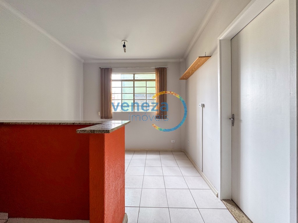 Apartamento à venda no bairro Centro de Londrina com 27.84m<sup>2</sup> útil, 1 quarto