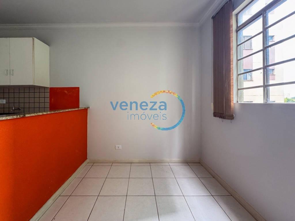 Apartamento à venda no bairro Centro de Londrina com 27.84m<sup>2</sup> útil, 1 quarto