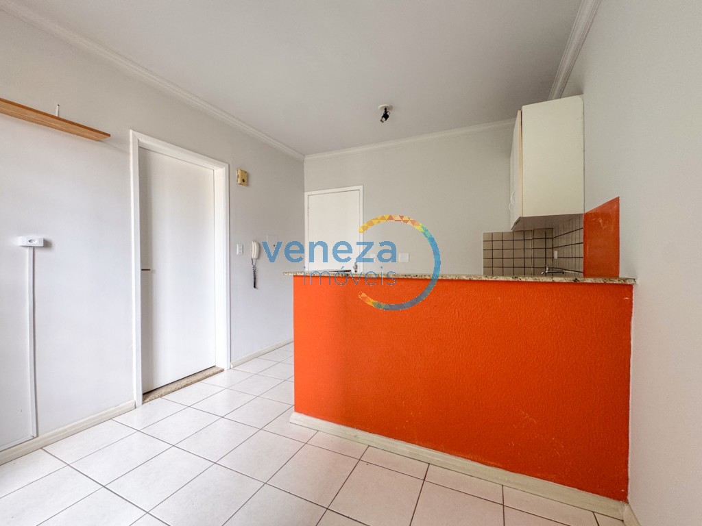 Apartamento à venda no bairro Centro de Londrina com 27.84m<sup>2</sup> útil, 1 quarto