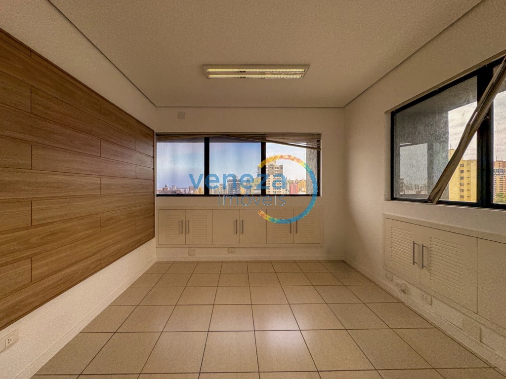 Sala para locação no bairro Centro de Londrina com 63m<sup>2</sup> útil, 1 vaga de garagem