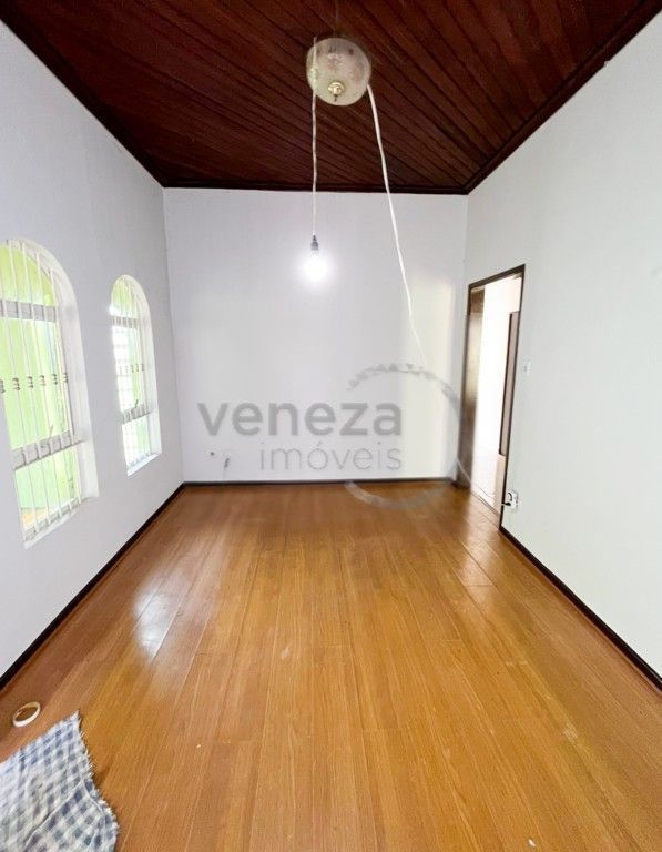 Casa Residencial para venda no Shangri-la em Londrina com 136,18m² por R$ 390.000,00
