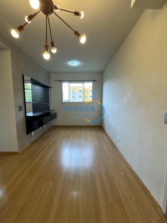 Apartamento para venda no Jose Garcia Molina em Londrina com 75,66m² por R$ 131.000,00