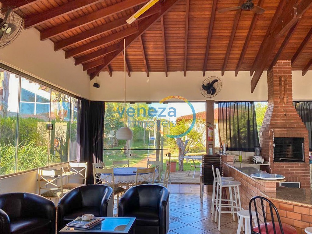 Chácara-imóvel-rural à venda no bairro Ilha do Sol de Primeiro de Maio com 1200m<sup>2</sup> útil, 5 quartos