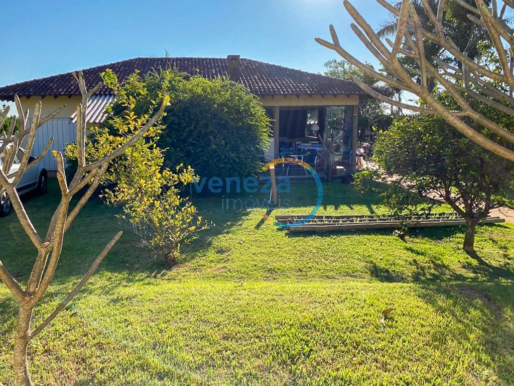 Chácara-imóvel-rural à venda no bairro Ilha do Sol de Primeiro de Maio com 1200m<sup>2</sup> útil, 5 quartos