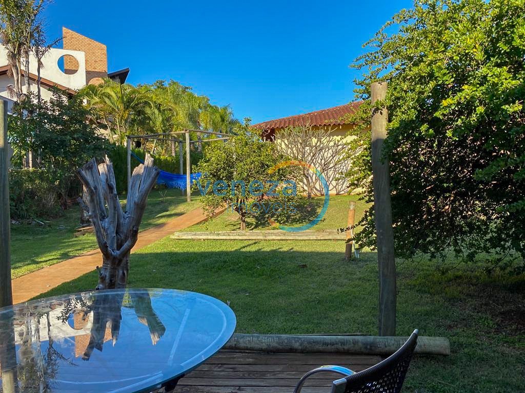 Chácara-imóvel-rural à venda no bairro Ilha do Sol de Primeiro de Maio com 1200m<sup>2</sup> útil, 5 quartos