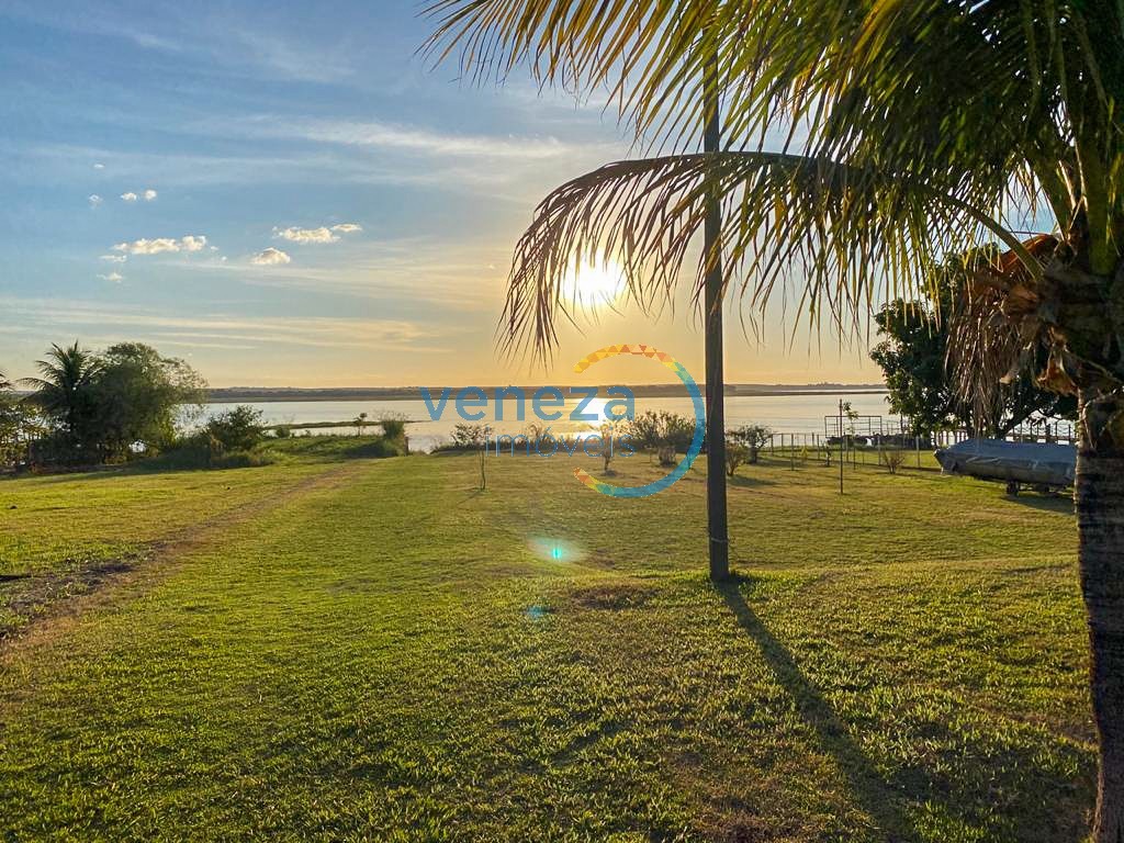 Chácara-imóvel-rural à venda no bairro Ilha do Sol de Primeiro de Maio com 1200m<sup>2</sup> útil, 5 quartos