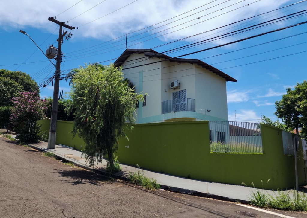 Casa Residencial para venda no Maringa em Londrina com 189,39m² por R$ 680.000,00
