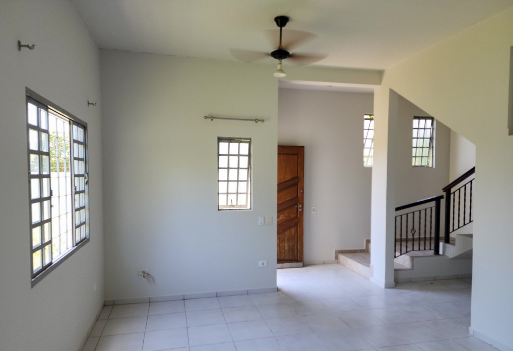 Casa Residencial para venda no Maringa em Londrina com 189,39m² por R$ 680.000,00