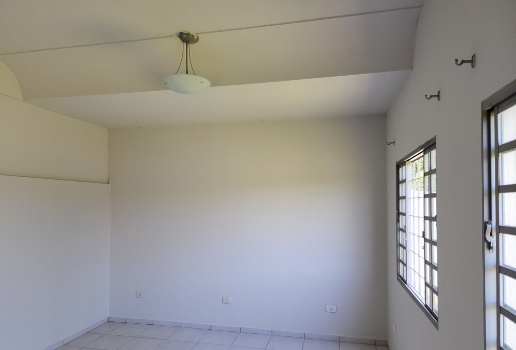 Casa Residencial para venda no Maringa em Londrina com 189,39m² por R$ 680.000,00