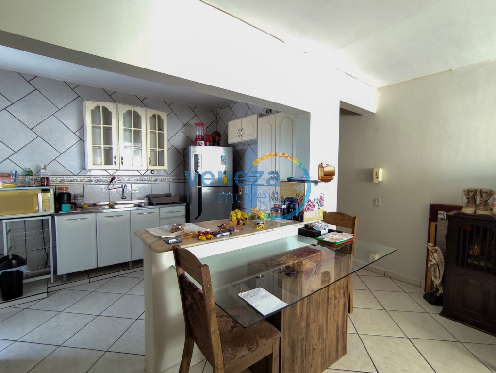 Apartamento para venda no Centro em Londrina com 99,17m² por R$ 270.000,00