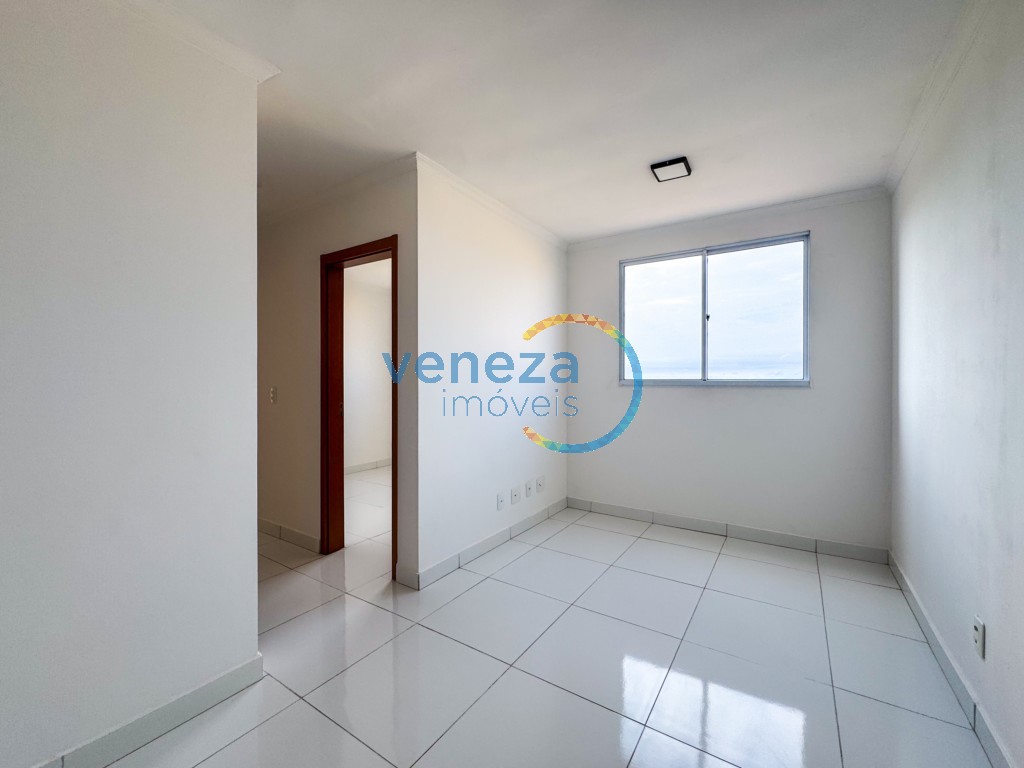 Apartamento à venda no bairro Cidade Industrial II de Londrina com 43.71m<sup>2</sup> útil, 2 quartos, 1 vaga de garagem