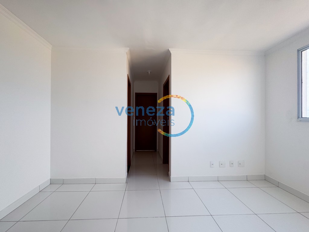 Apartamento à venda no bairro Cidade Industrial II de Londrina com 43.71m<sup>2</sup> útil, 2 quartos, 1 vaga de garagem
