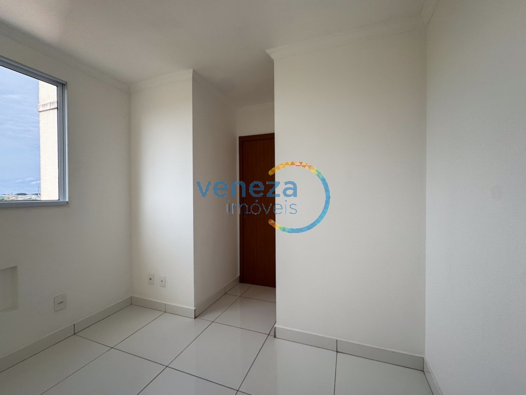 Apartamento à venda no bairro Cidade Industrial II de Londrina com 43.71m<sup>2</sup> útil, 2 quartos, 1 vaga de garagem