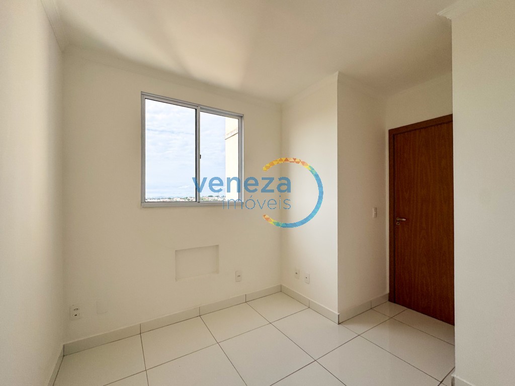 Apartamento à venda no bairro Cidade Industrial II de Londrina com 43.71m<sup>2</sup> útil, 2 quartos, 1 vaga de garagem