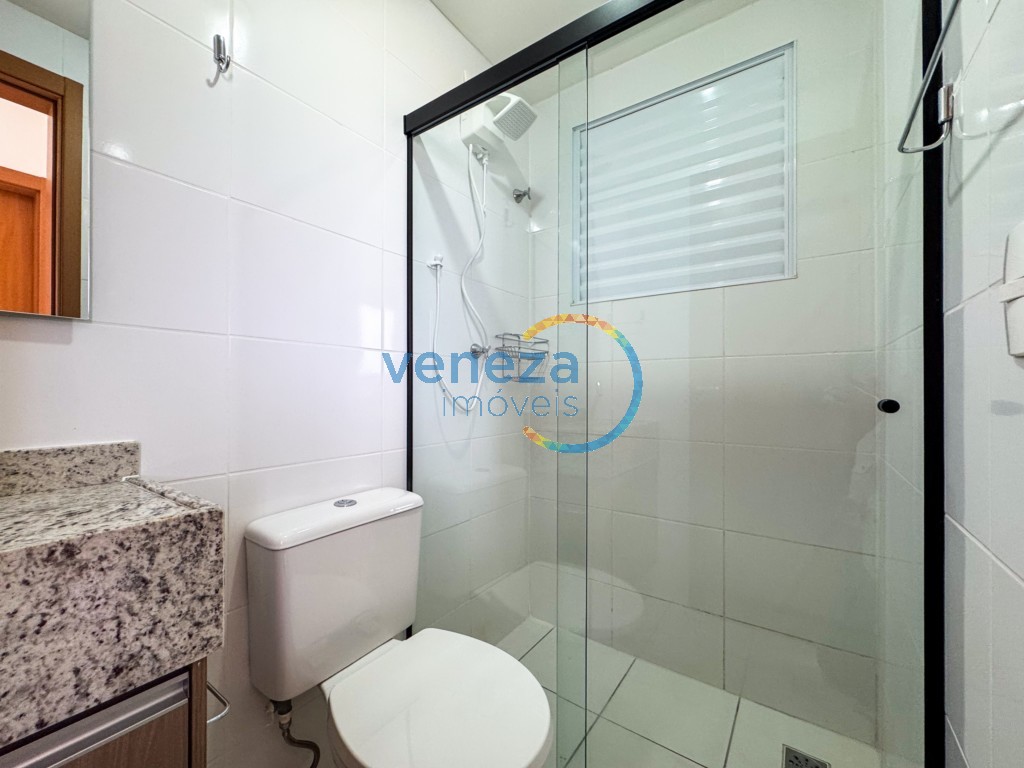 Apartamento à venda no bairro Cidade Industrial II de Londrina com 43.71m<sup>2</sup> útil, 2 quartos, 1 vaga de garagem