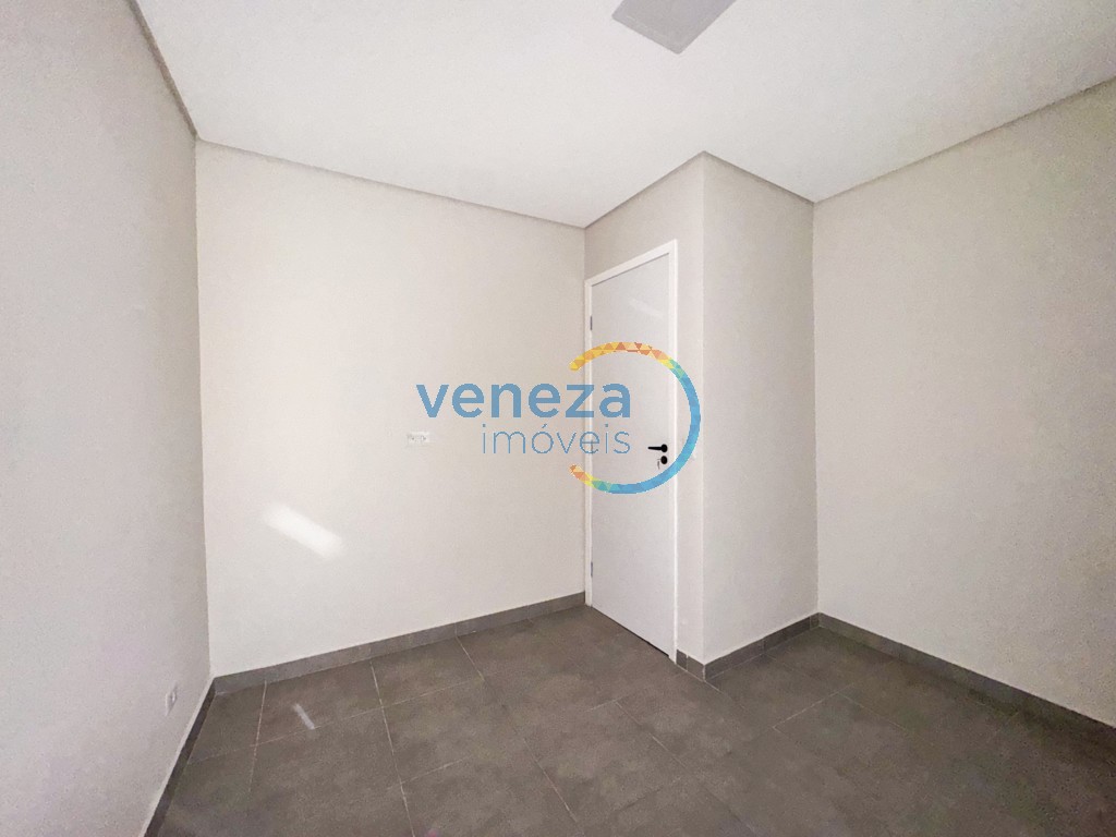 Casa Residencial à venda no bairro Barbeta de Londrina com 82m<sup>2</sup> útil, 2 quartos, 2 vagas de garagem