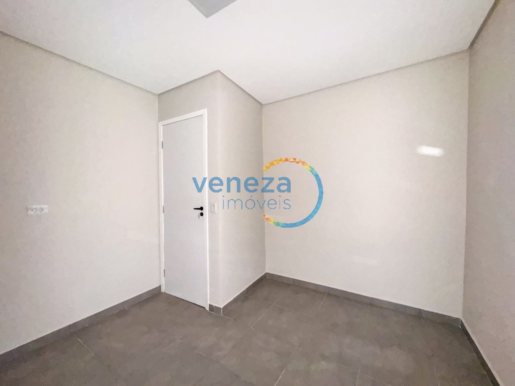 Casa Residencial à venda no bairro Barbeta de Londrina com 82m<sup>2</sup> útil, 2 quartos, 2 vagas de garagem