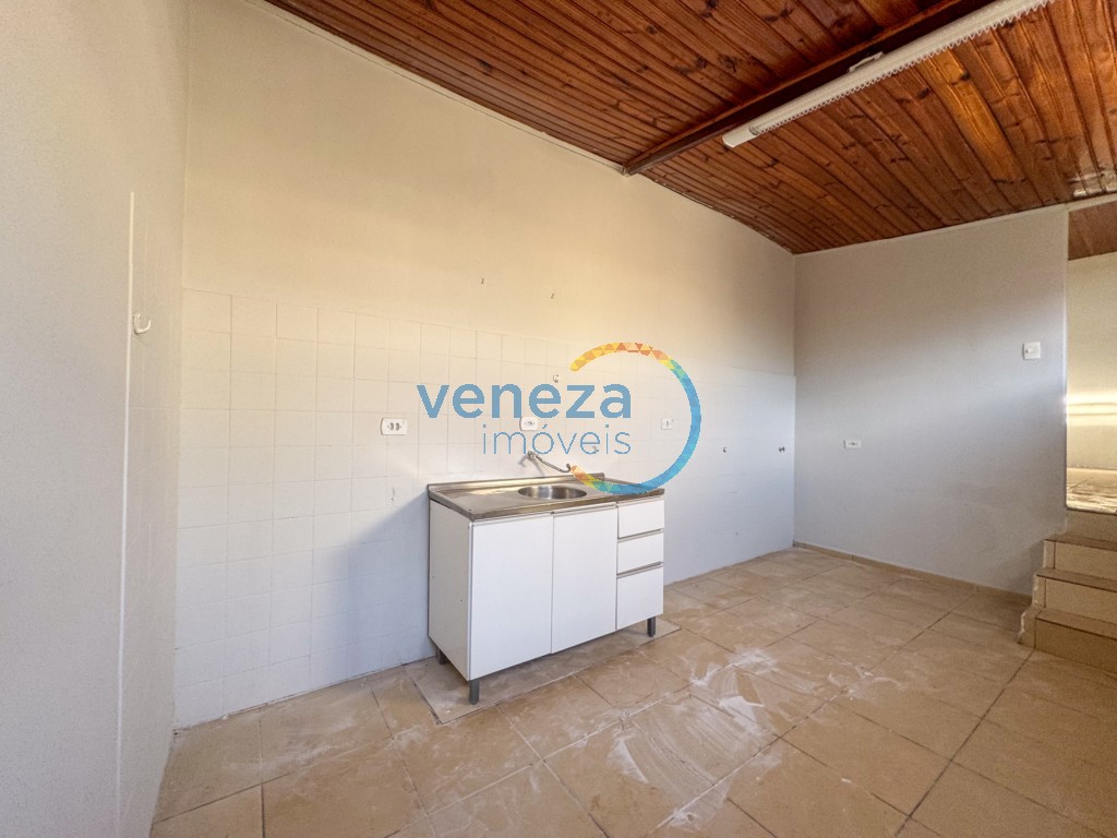 Casa Residencial à venda no bairro Ipanema de Londrina com 97.91m<sup>2</sup> útil, 4 quartos, 1 vaga de garagem