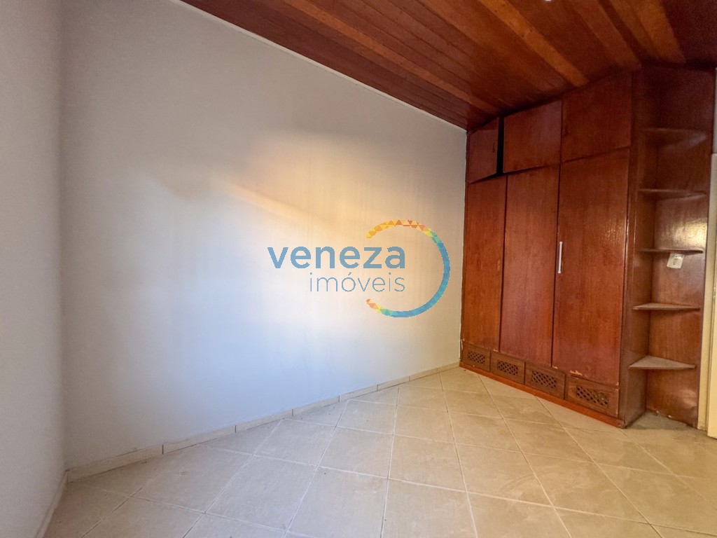 Casa Residencial à venda no bairro Ipanema de Londrina com 97.91m<sup>2</sup> útil, 4 quartos, 1 vaga de garagem