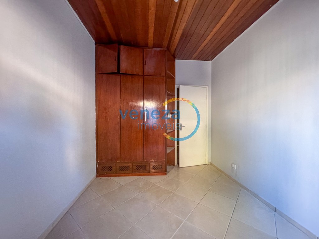 Casa Residencial à venda no bairro Ipanema de Londrina com 97.91m<sup>2</sup> útil, 4 quartos, 1 vaga de garagem