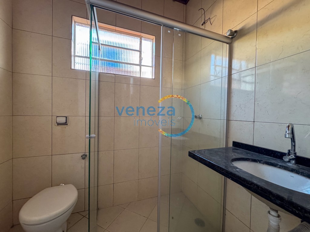 Casa Residencial à venda no bairro Ipanema de Londrina com 97.91m<sup>2</sup> útil, 4 quartos, 1 vaga de garagem