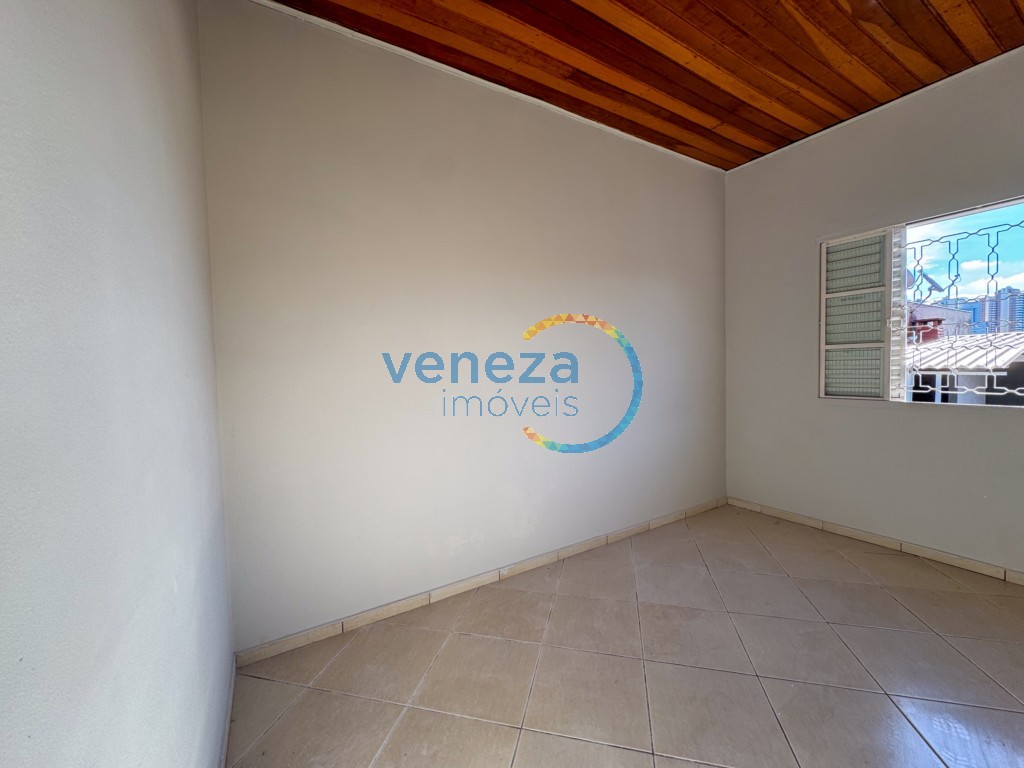 Casa Residencial à venda no bairro Ipanema de Londrina com 97.91m<sup>2</sup> útil, 4 quartos, 1 vaga de garagem