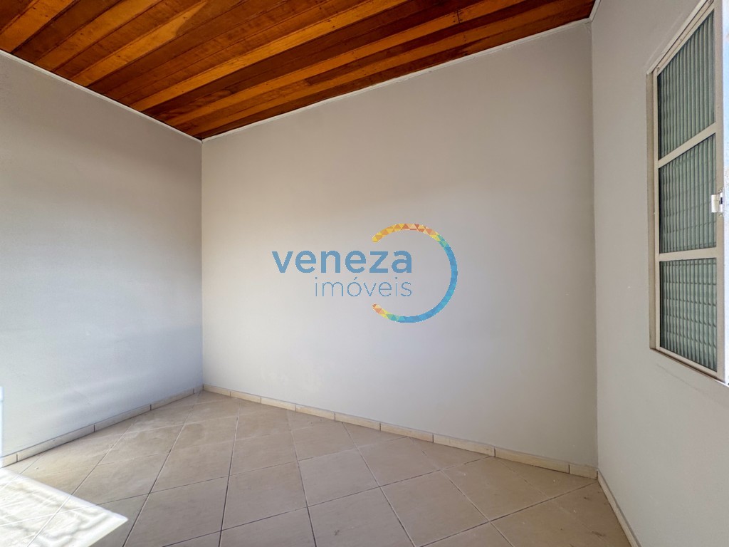 Casa Residencial à venda no bairro Ipanema de Londrina com 97.91m<sup>2</sup> útil, 4 quartos, 1 vaga de garagem