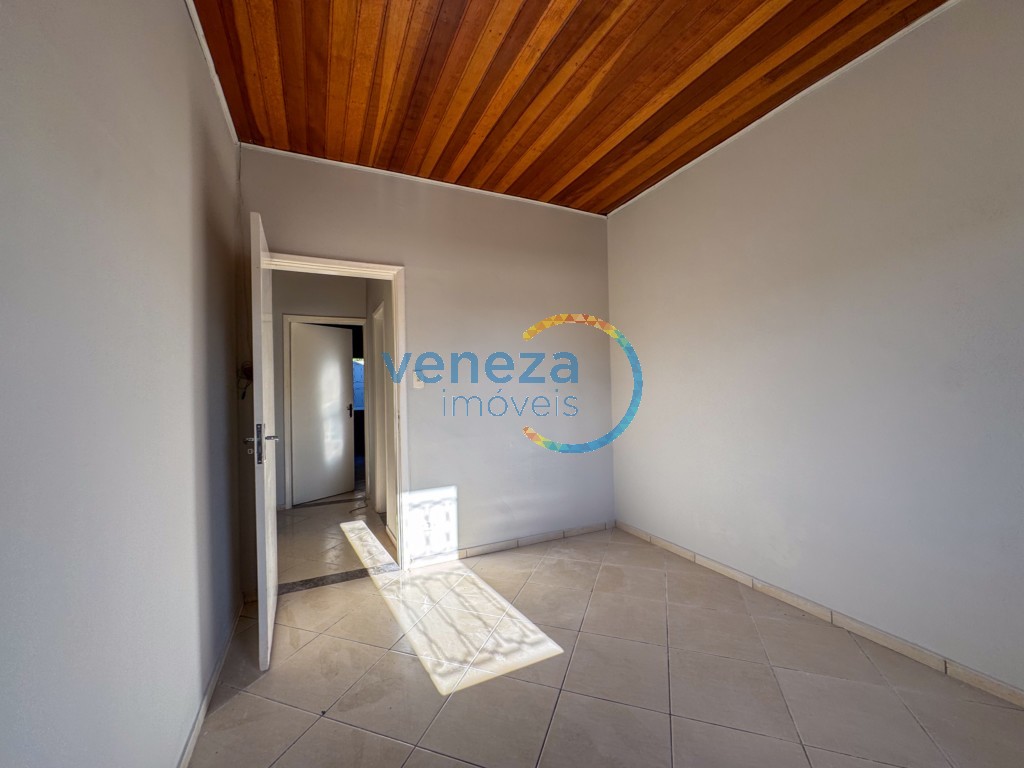 Casa Residencial à venda no bairro Ipanema de Londrina com 97.91m<sup>2</sup> útil, 4 quartos, 1 vaga de garagem