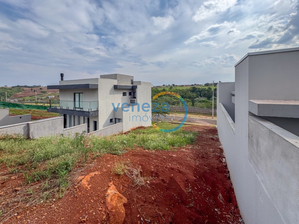 Terreno à venda no bairro Parque Taua de Londrina com 274.63m<sup>2</sup> total